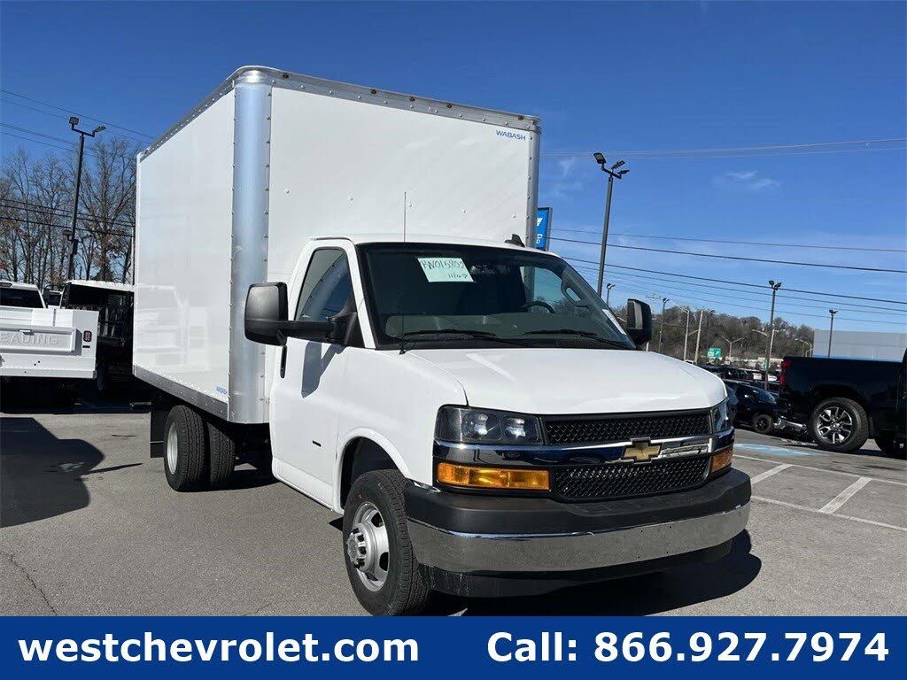 2024 Chevrolet Express Chassis 3500 Cutaway 139