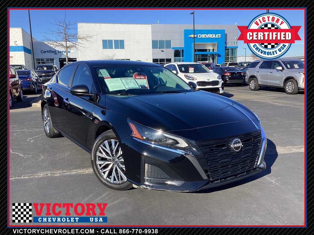 2024 Nissan Altima 2.5 SV FWD