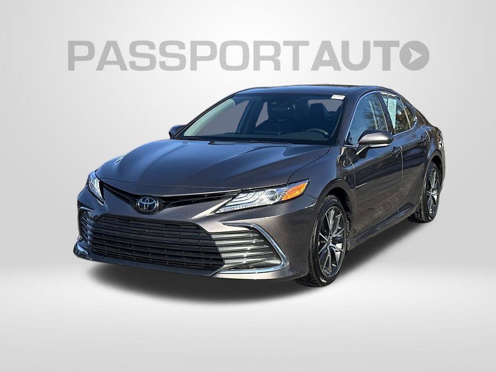 2024 Toyota Camry XLE FWD