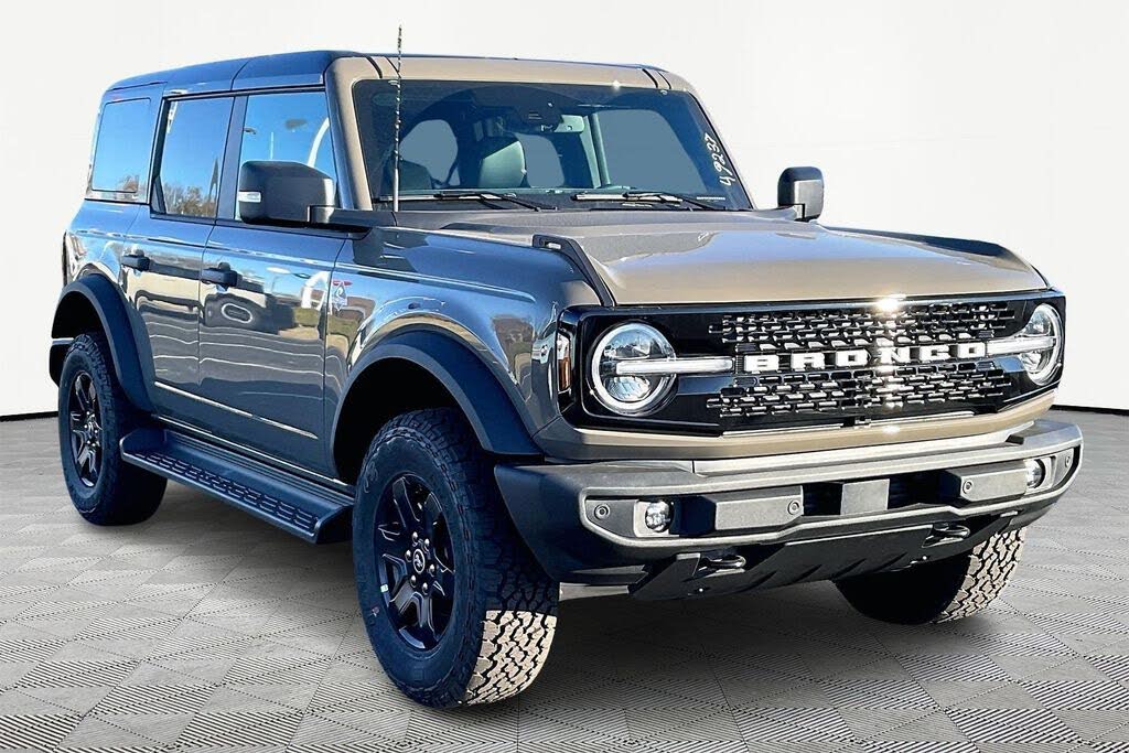 2025 Ford Bronco Outer Banks 4-Door 4WD