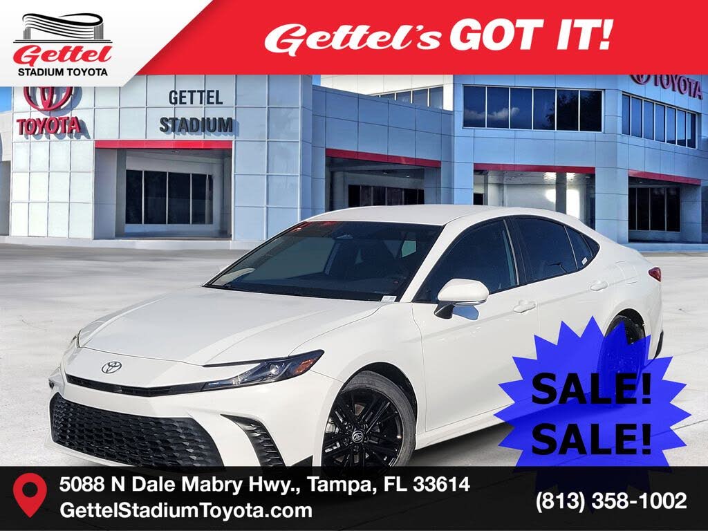 2025 Toyota Camry SE FWD