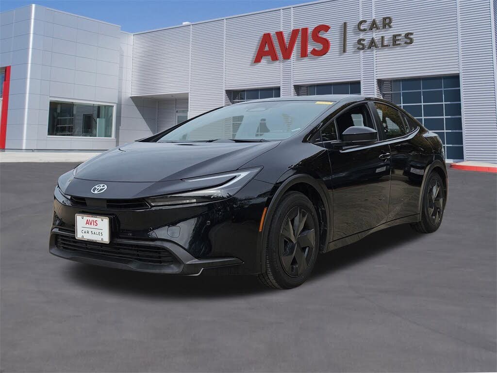 2025 Toyota Prius LE FWD