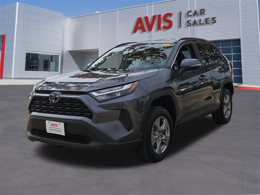 2025 Toyota RAV4 Hybrid XLE AWD