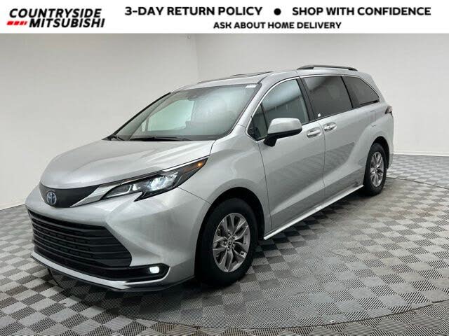 2025 Toyota Sienna XLE 7-Passenger FWD