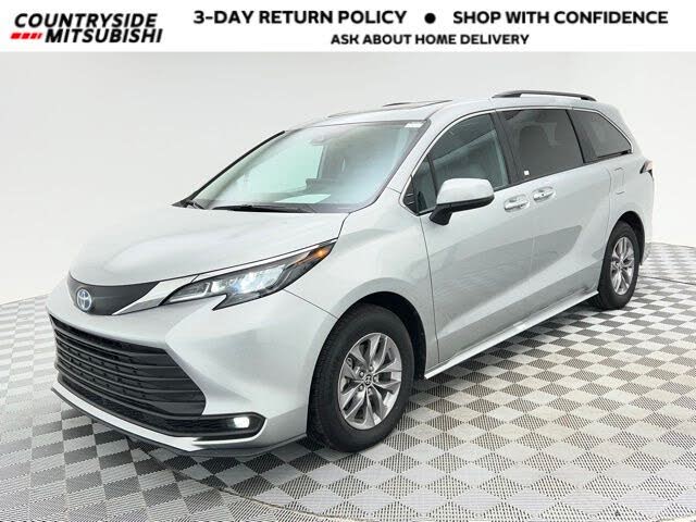 2025 Toyota Sienna XLE 7-Passenger FWD