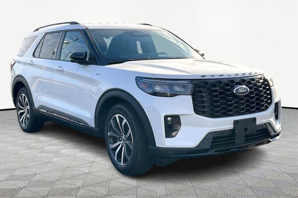 2026 Ford Explorer ST-Line RWD