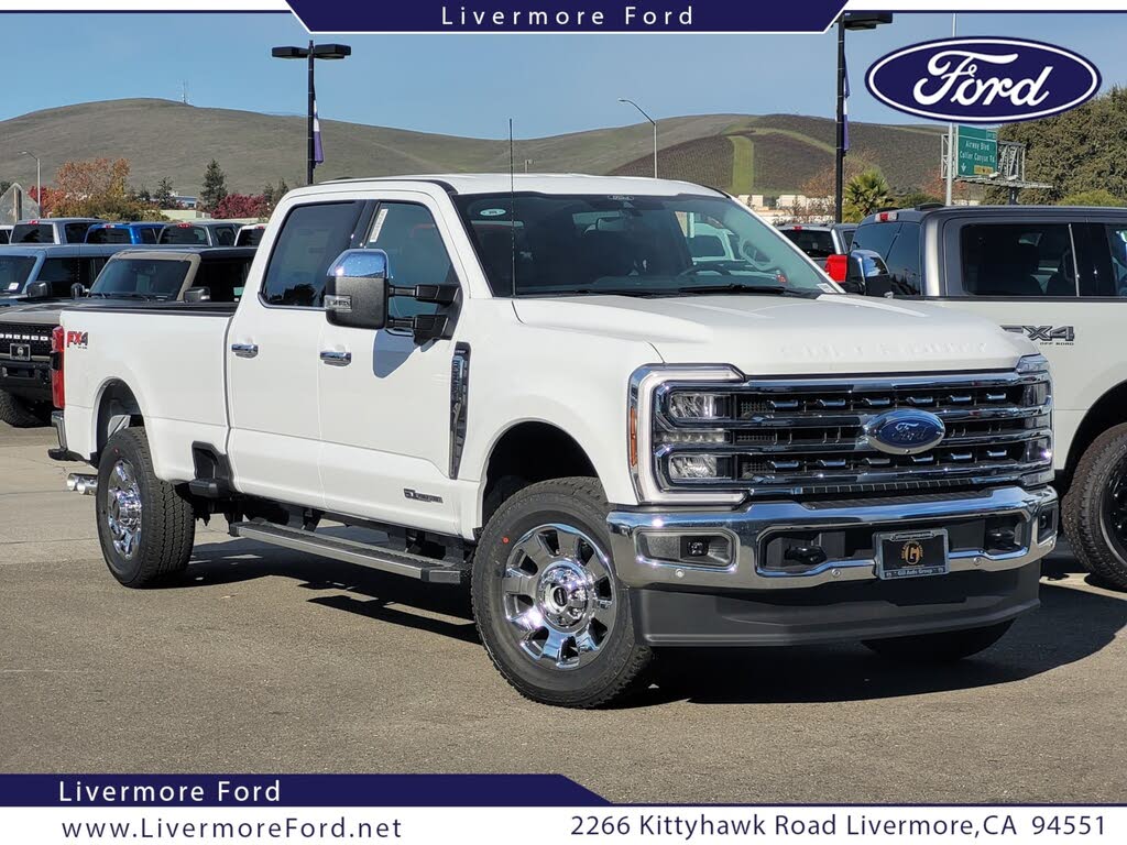 2026 Ford F-350 Super Duty Lariat Crew Cab 4WD