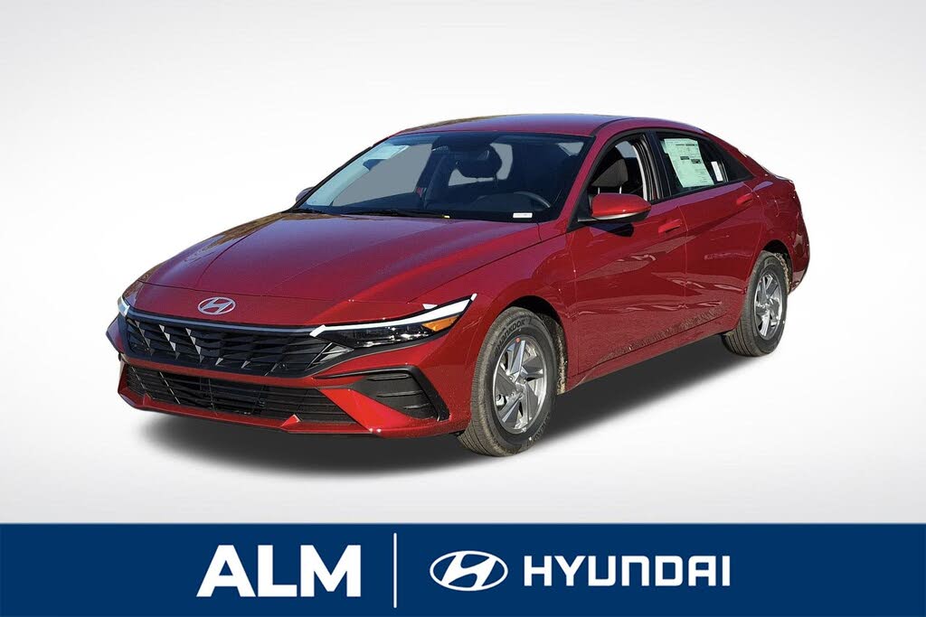 2026 Hyundai Elantra SE FWD