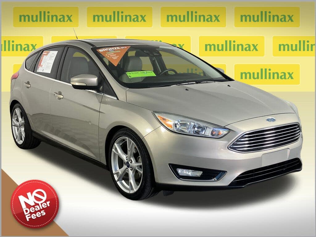 2015 Ford Focus Titanium Hatchback