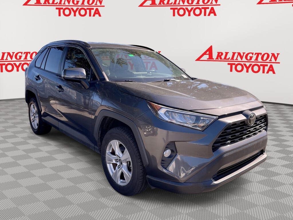 2020 Toyota RAV4 XLE FWD