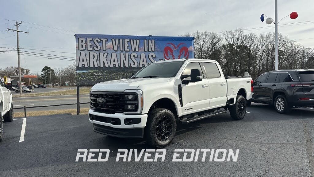 2023 Ford F-250 Super Duty Lariat Crew Cab 4WD