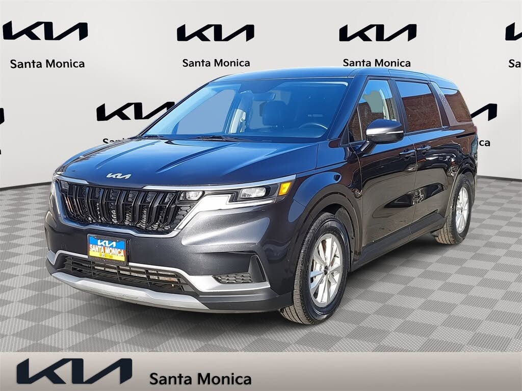 2024 Kia Carnival LX FWD