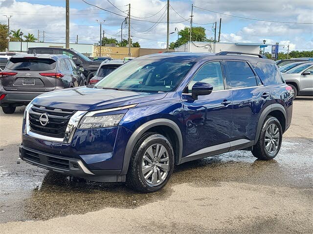 2024 Nissan Pathfinder SV FWD