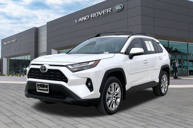 2024 Toyota RAV4 XLE Premium FWD