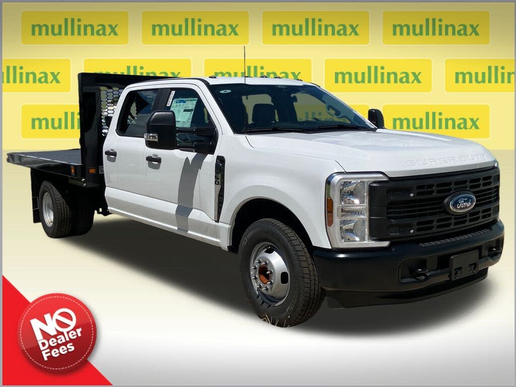 2025 Ford F-350 Super Duty Chassis XL Crew Cab DRW RWD