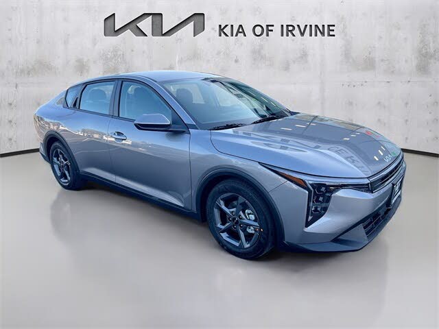 2026 Kia K4 LXS FWD