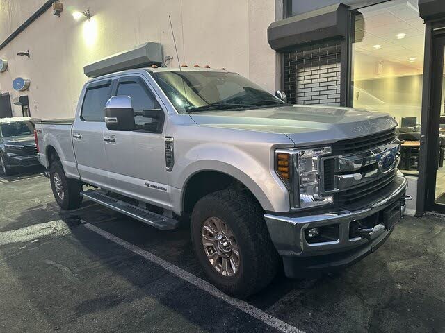 2018 Ford F-350 Super Duty XLT Crew Cab 4WD
