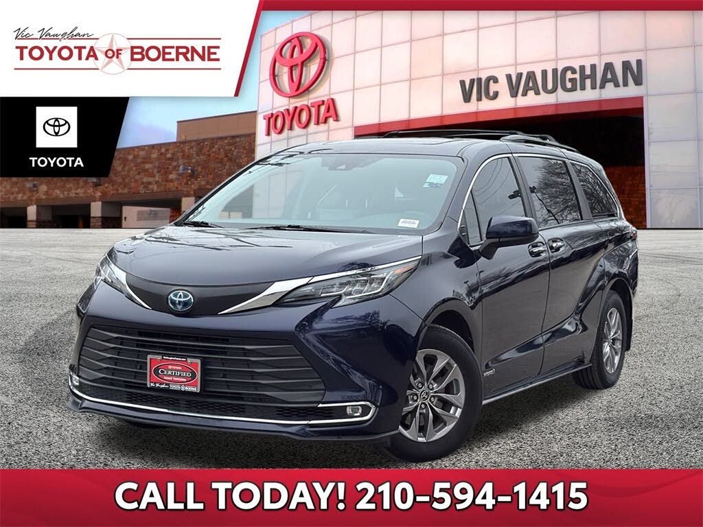 2021 Toyota Sienna XLE 7-Passenger FWD