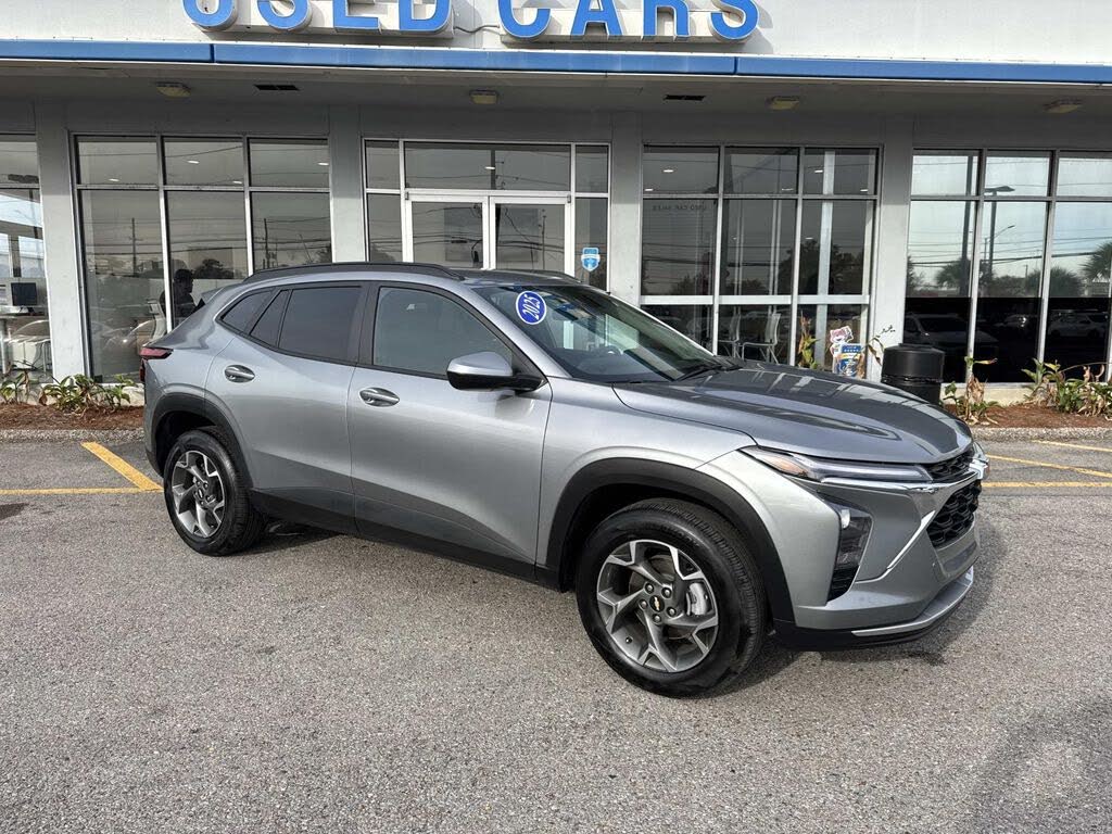 2025 Chevrolet Trax LT FWD