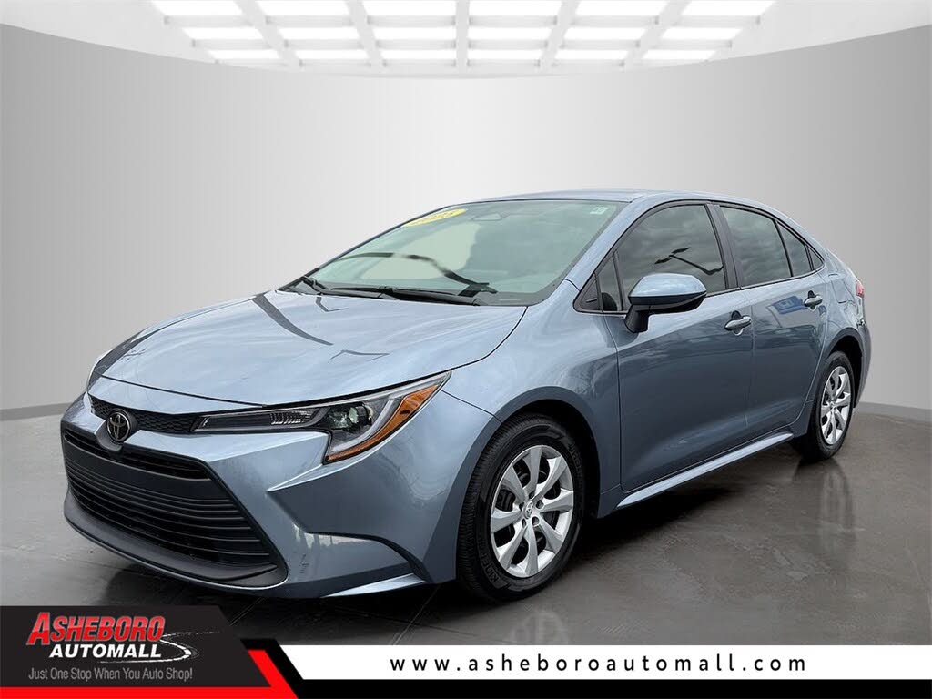 2025 Toyota Corolla LE FWD