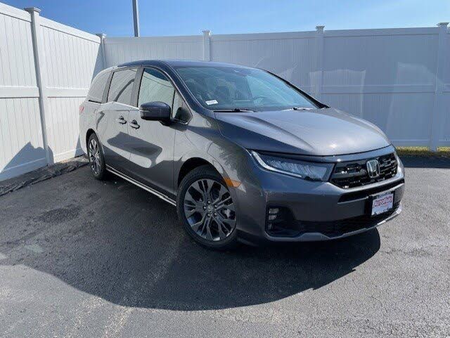 2026 Honda Odyssey Touring FWD