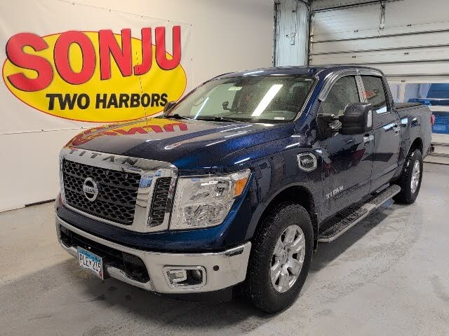 2017 Nissan Titan SV Crew Cab 4WD