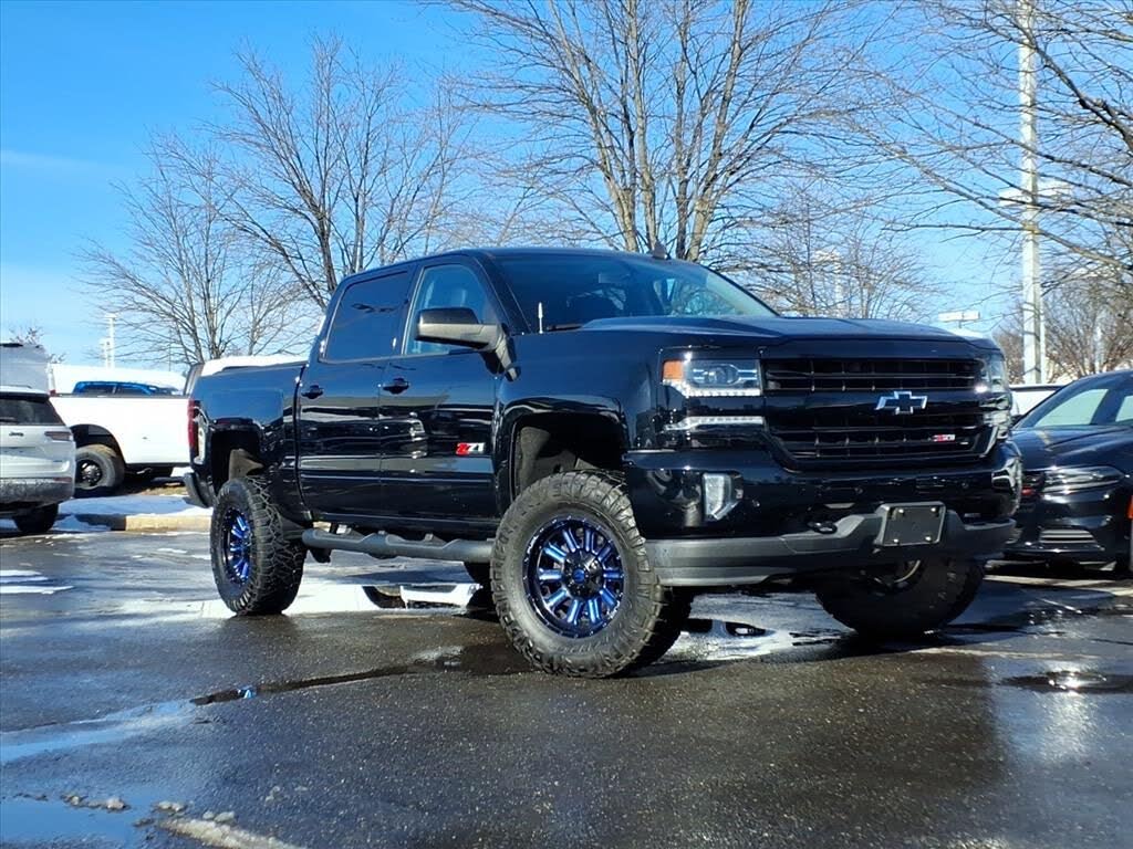 2018 Chevrolet Silverado 1500 LTZ Crew Cab 4WD