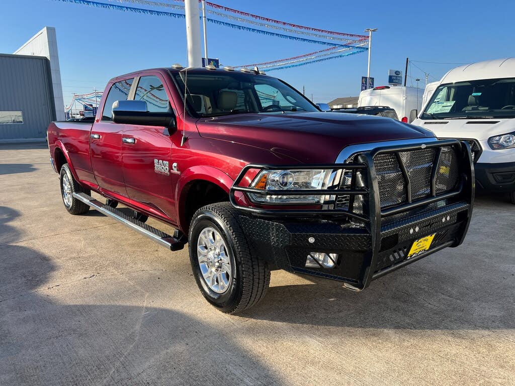 2018 RAM 3500 Laramie Crew Cab LB 4WD