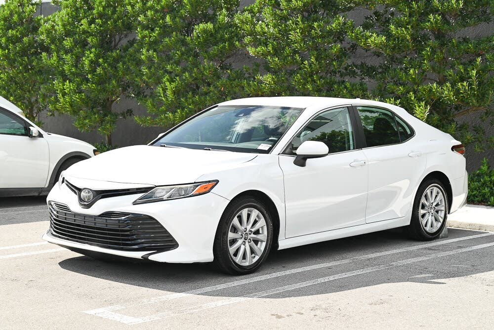 2019 Toyota Camry LE FWD