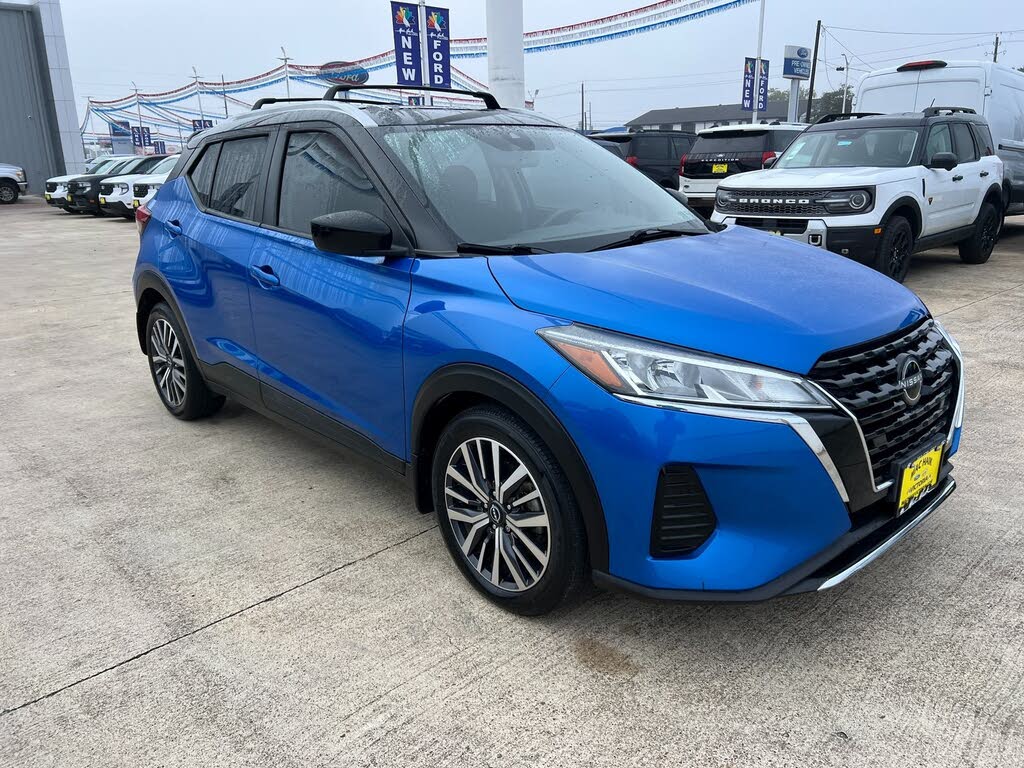 2022 Nissan Kicks SV FWD