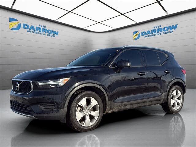 2022 Volvo XC40 T5 Momentum AWD