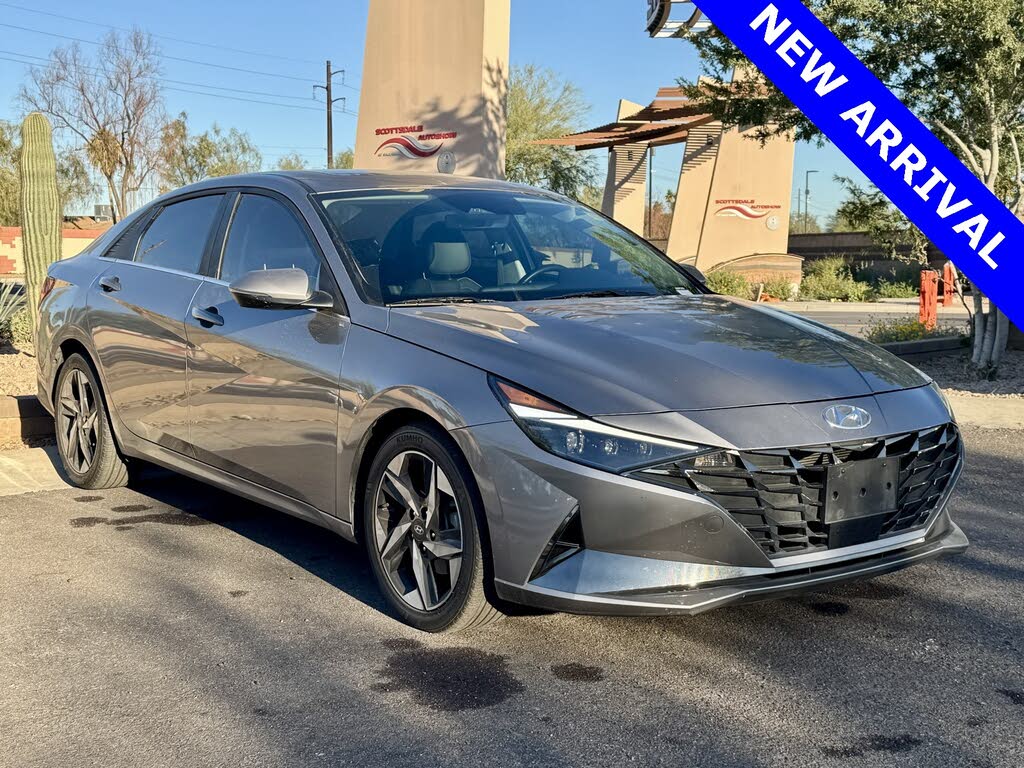 2023 Hyundai Elantra Limited FWD