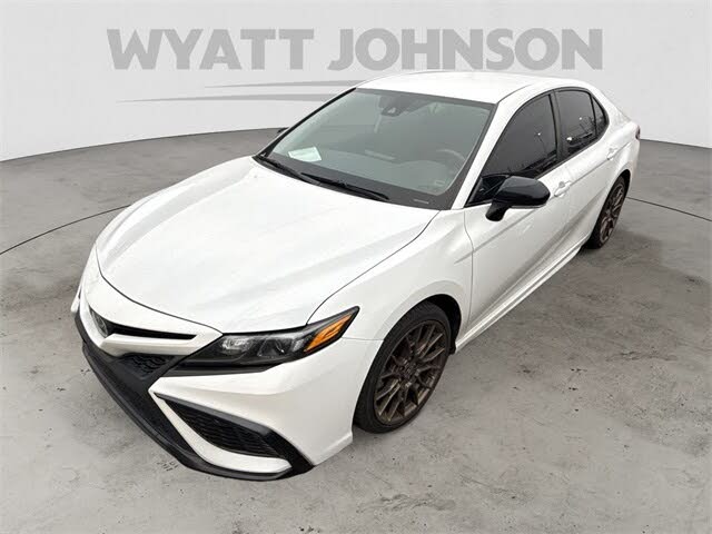 2023 Toyota Camry Hybrid SE FWD