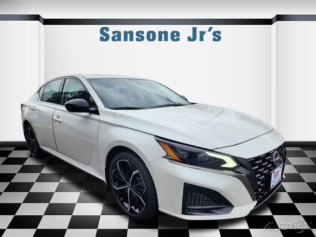 2024 Nissan Altima 2.5 SR FWD