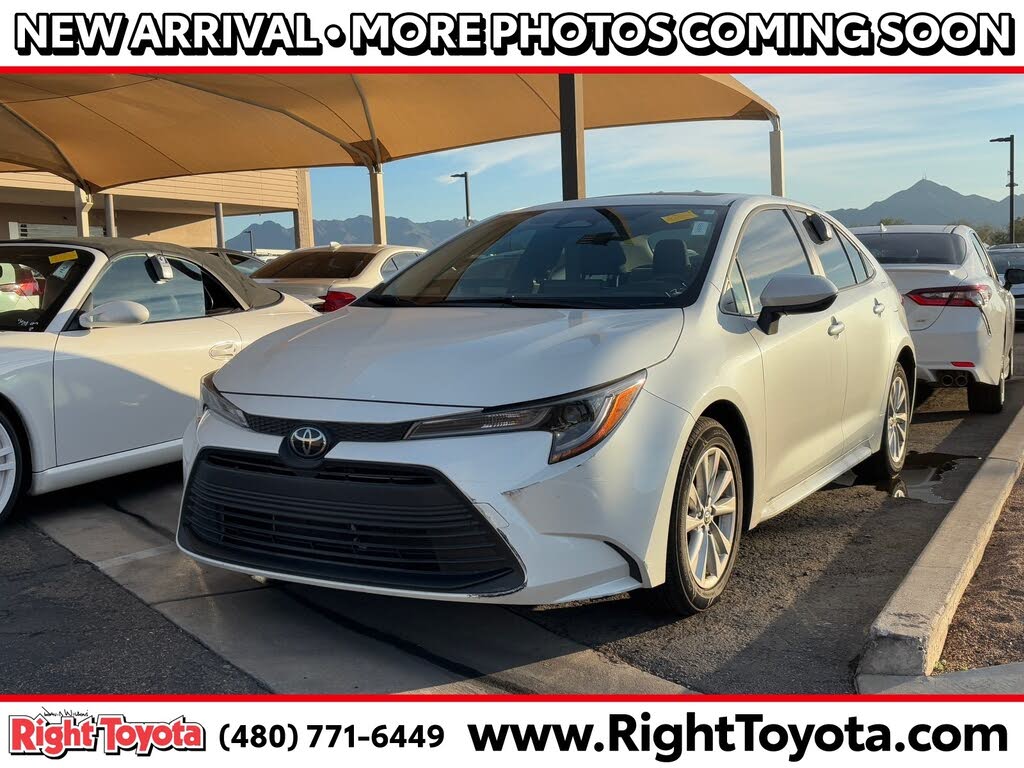 2024 Toyota Corolla LE FWD