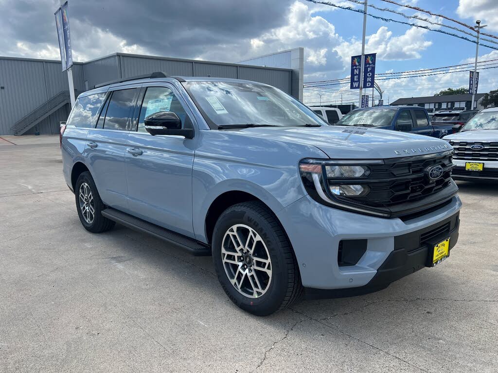 2025 Ford Expedition Active RWD