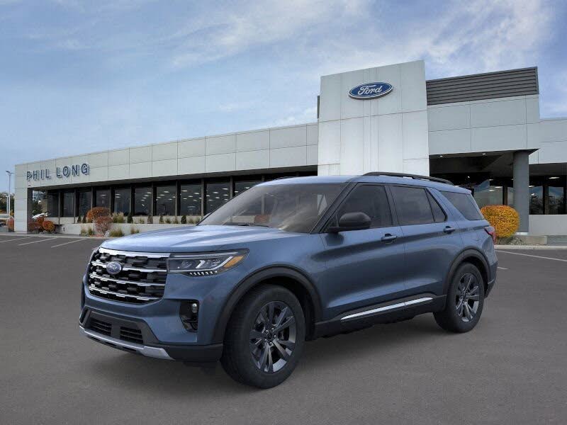 2025 Ford Explorer Active AWD