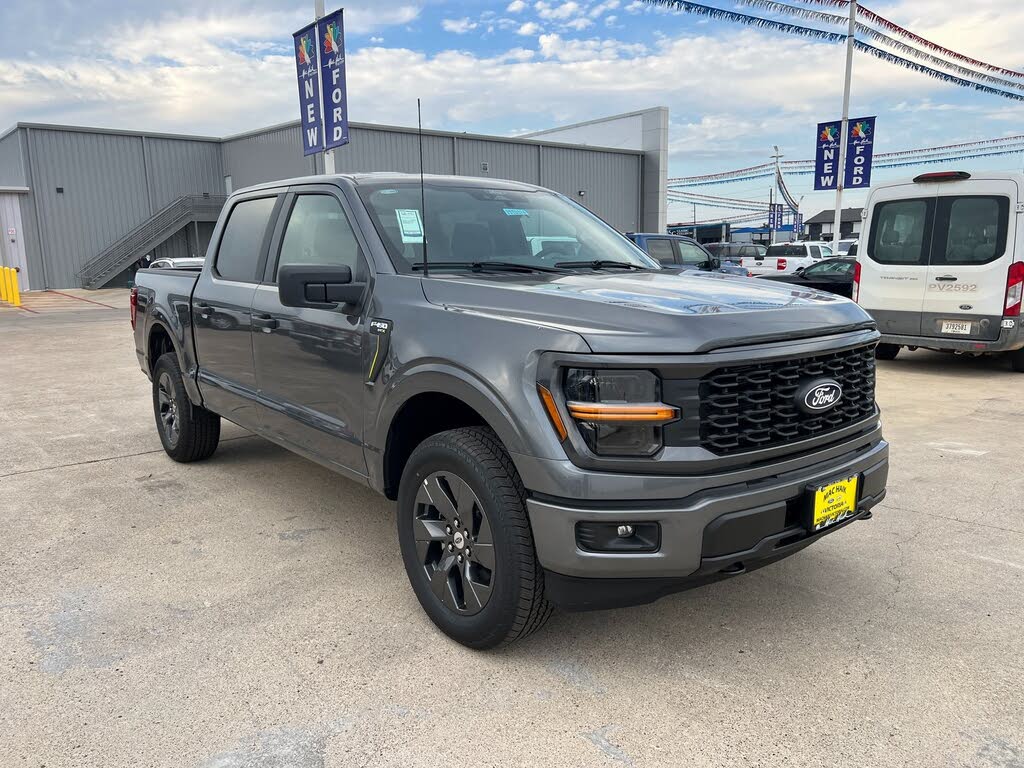 2025 Ford F-150 STX 4dr SuperCrew 4WD