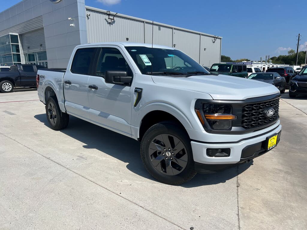 2025 Ford F-150 STX 4dr SuperCrew 4WD
