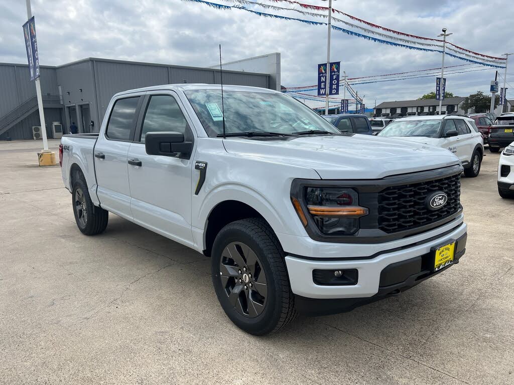 2025 Ford F-150 STX 4dr SuperCrew 4WD