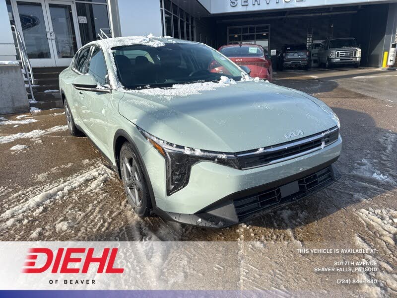 2025 Kia K4 LXS FWD