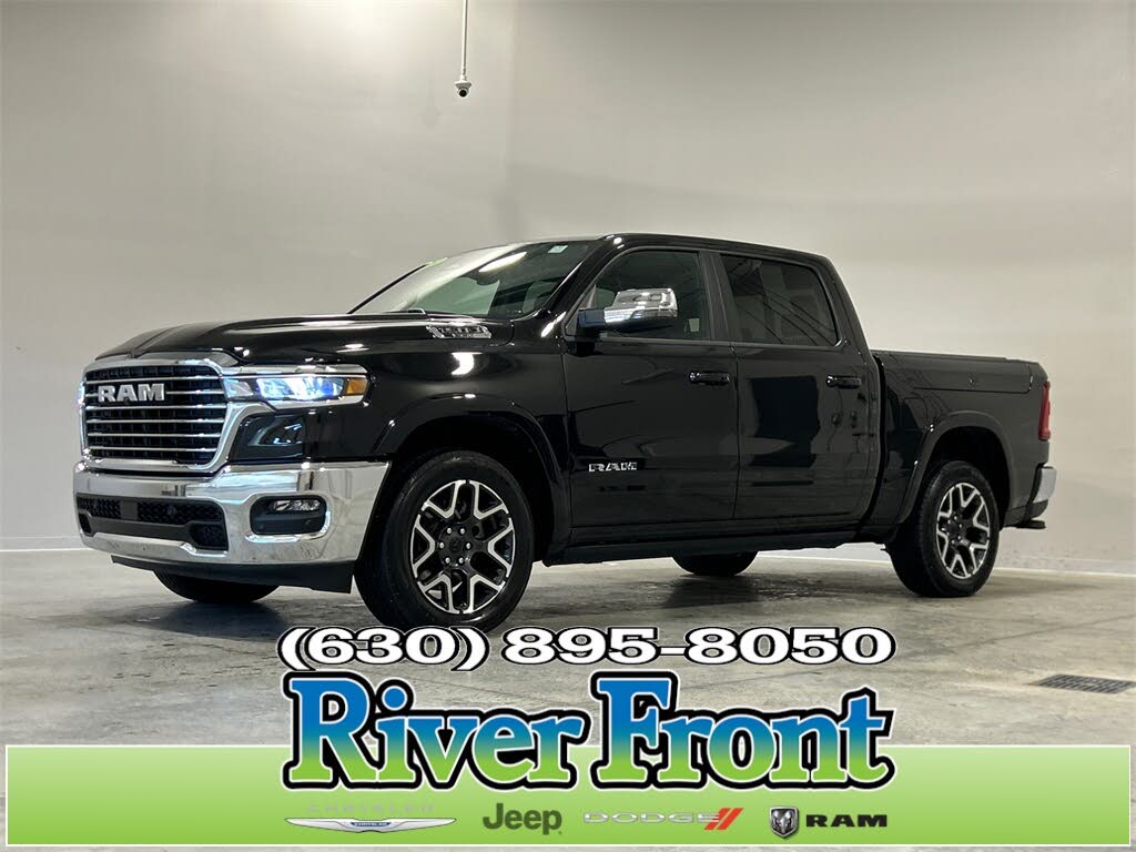 2025 RAM 1500 Laramie Crew Cab 4WD
