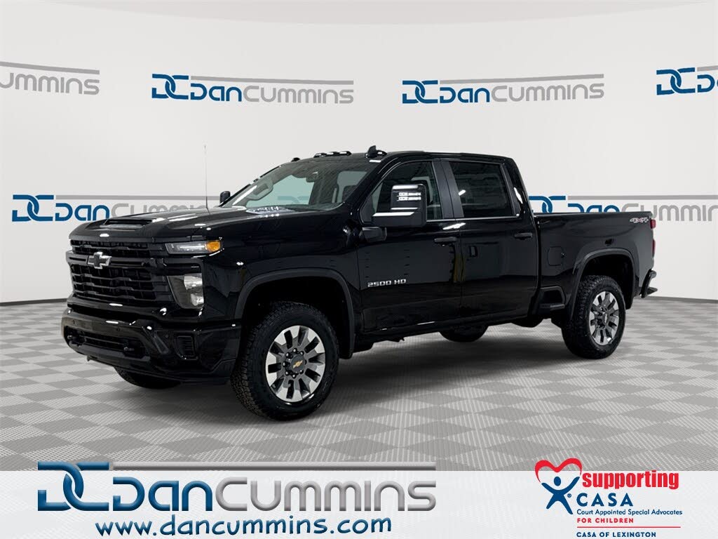 2026 Chevrolet Silverado 2500HD Custom Crew Cab 4WD