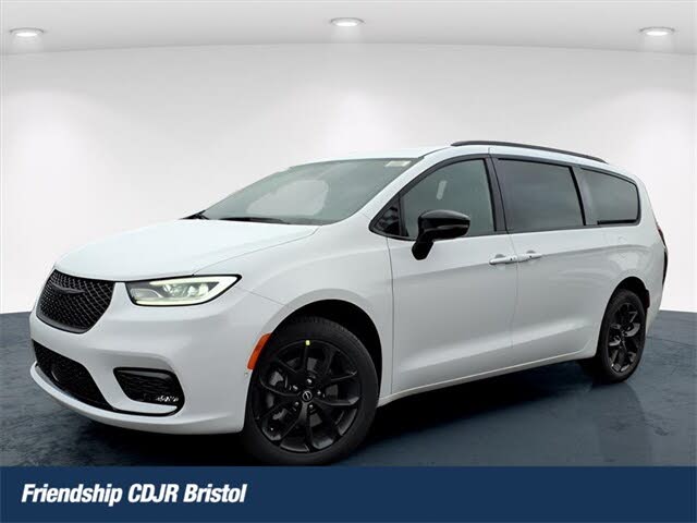 2026 Chrysler Pacifica Select AWD