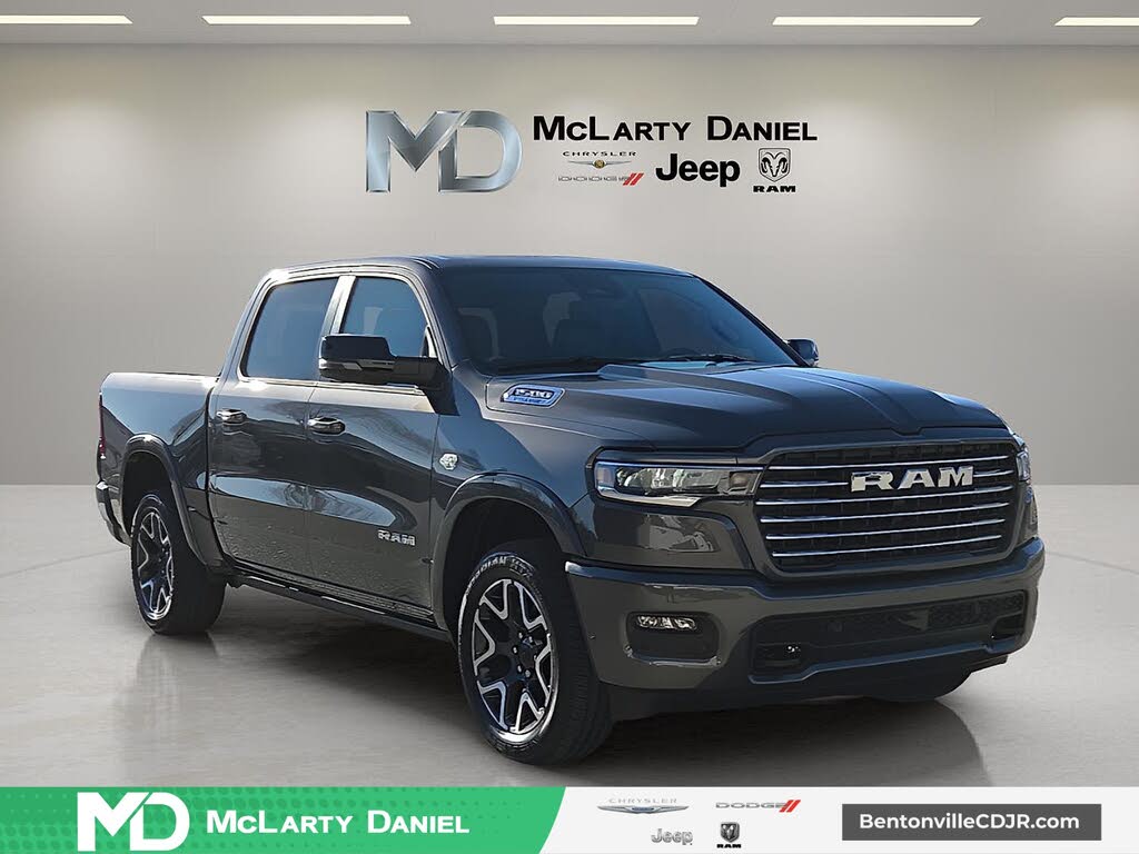 2026 RAM 1500 Laramie Crew Cab 4WD