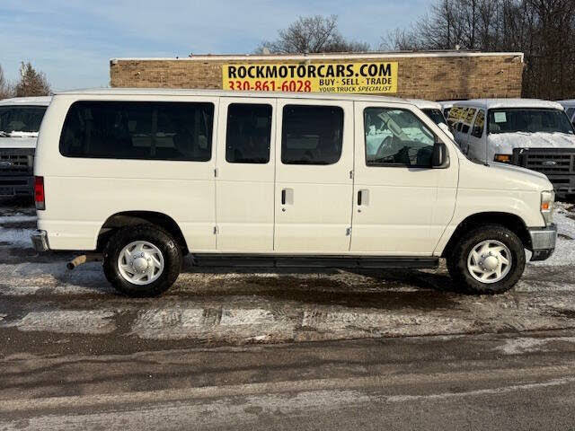 2011 Ford E-Series E-350 XL Super Duty Passenger Van