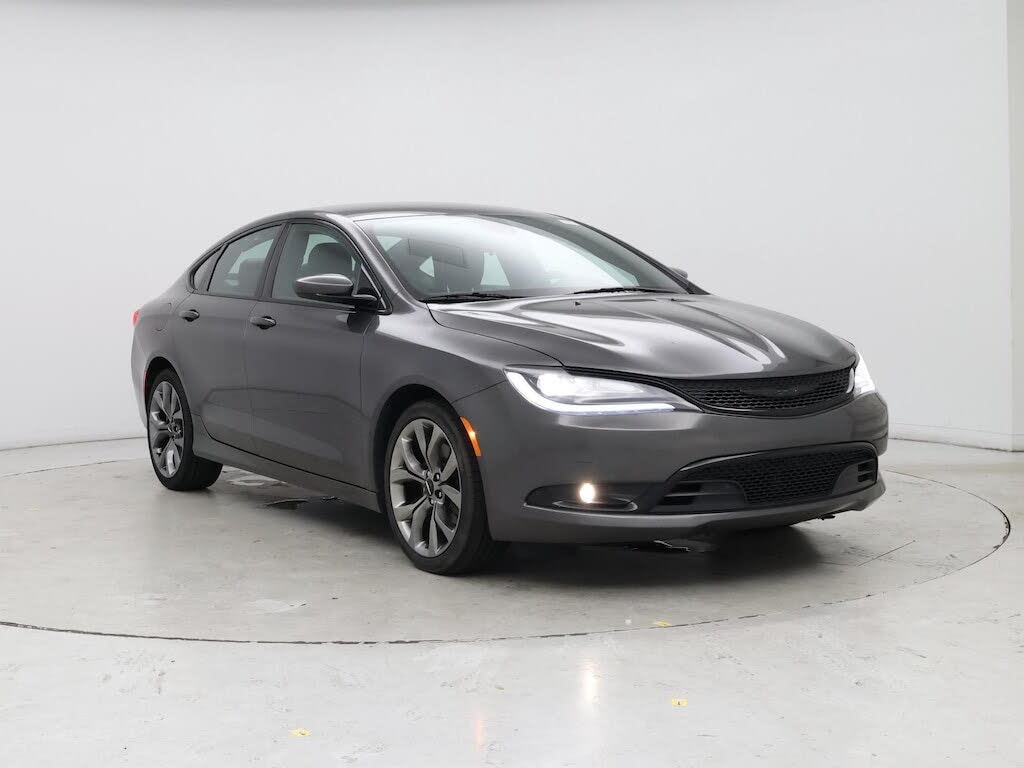 2016 Chrysler 200 S Sedan FWD