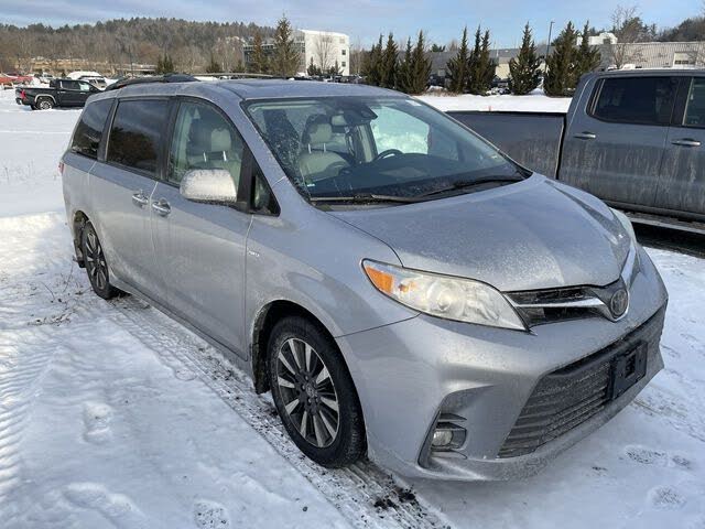 2018 Toyota Sienna XLE Premium 7-Passenger AWD