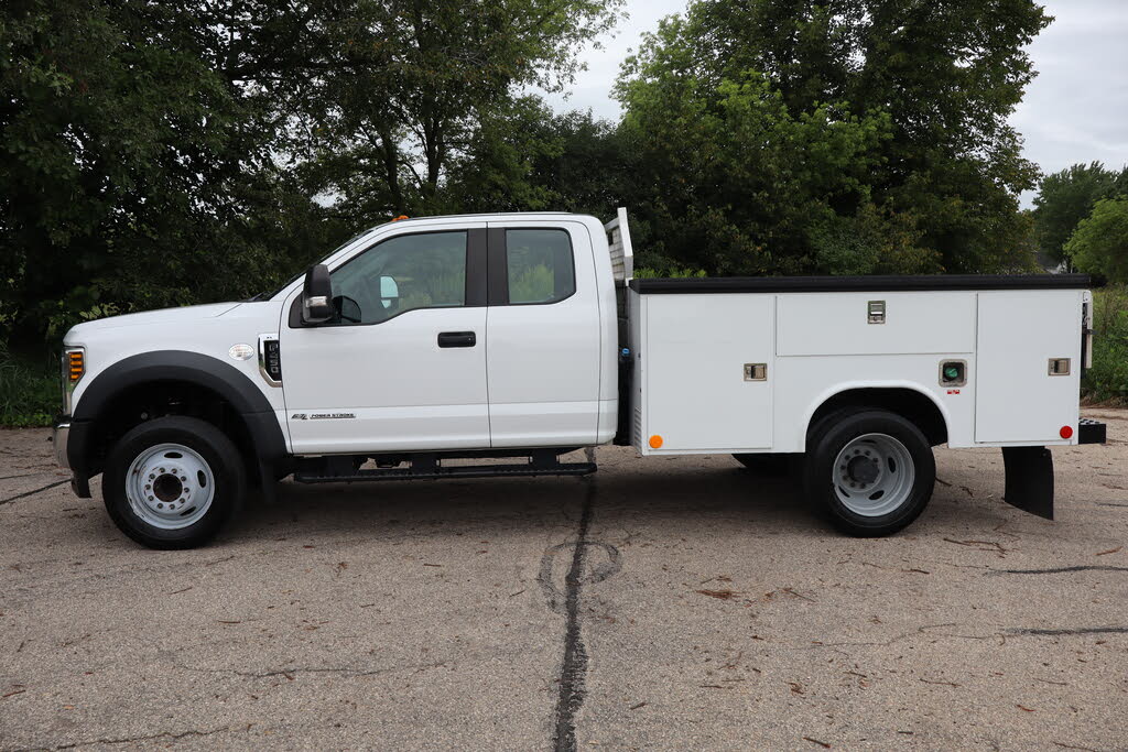 2019 Ford F-450 Super Duty Chassis XL SuperCab 168 RWD