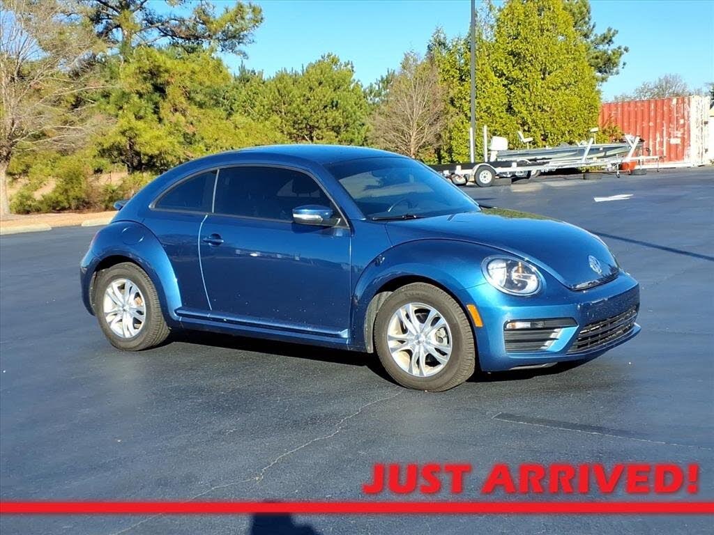 2019 Volkswagen Beetle 2.0T S Hatchback FWD